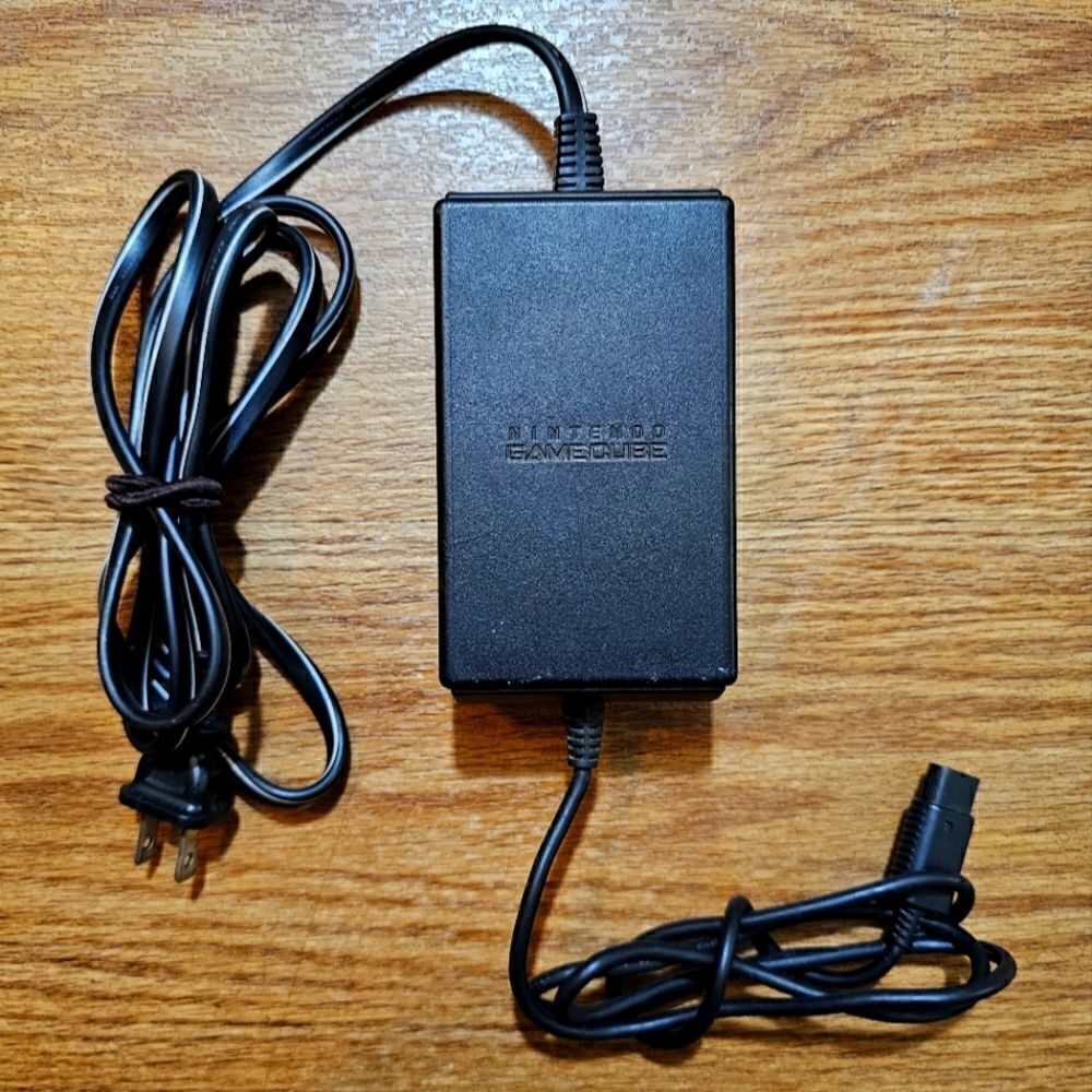 Nintendo Gamecube AC Adapter Power Supply Genuine Brand Made In Japan Excellent
